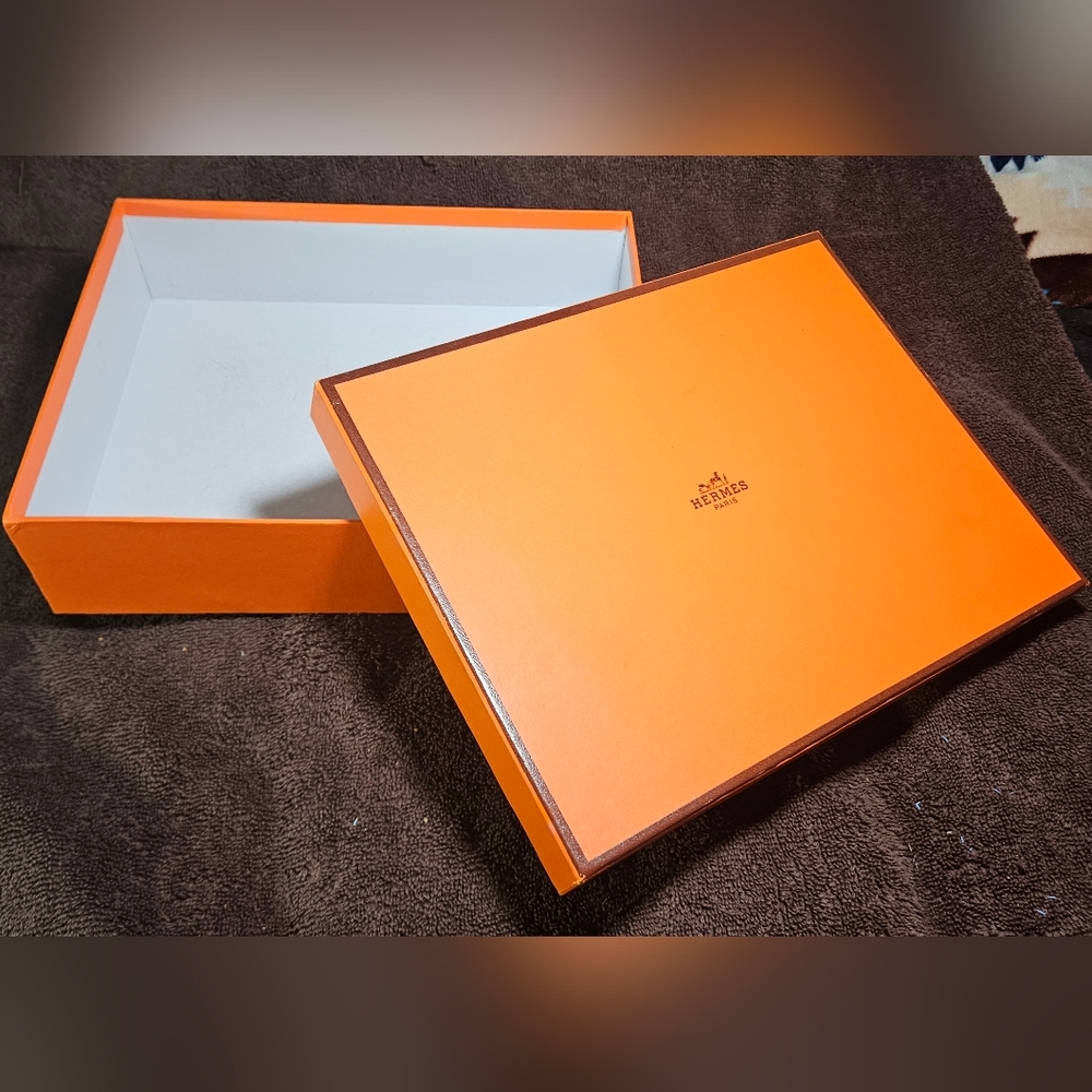 Hermes Orange Gift Box 11x9x3 Scarf Wallet SLG Jewelry Authentic Packaging
